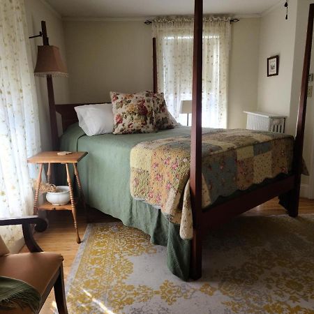 Benjamin F. Packard House Bed And Breakfast Bath Bagian luar foto