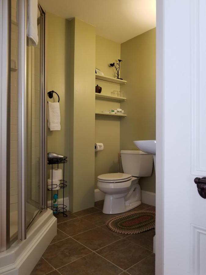 Benjamin F. Packard House Bed And Breakfast Bath Bagian luar foto